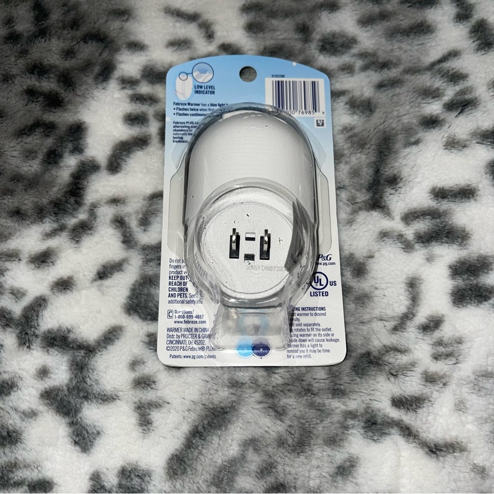 Febreeze Plug - Picture 6 of 7
